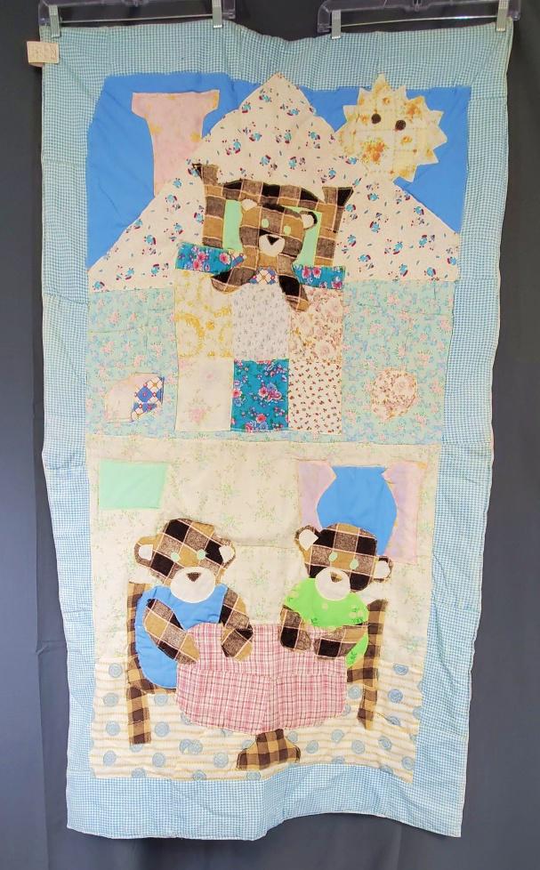 Vintage Applique Childs Quilt -Bears (1 of 7)