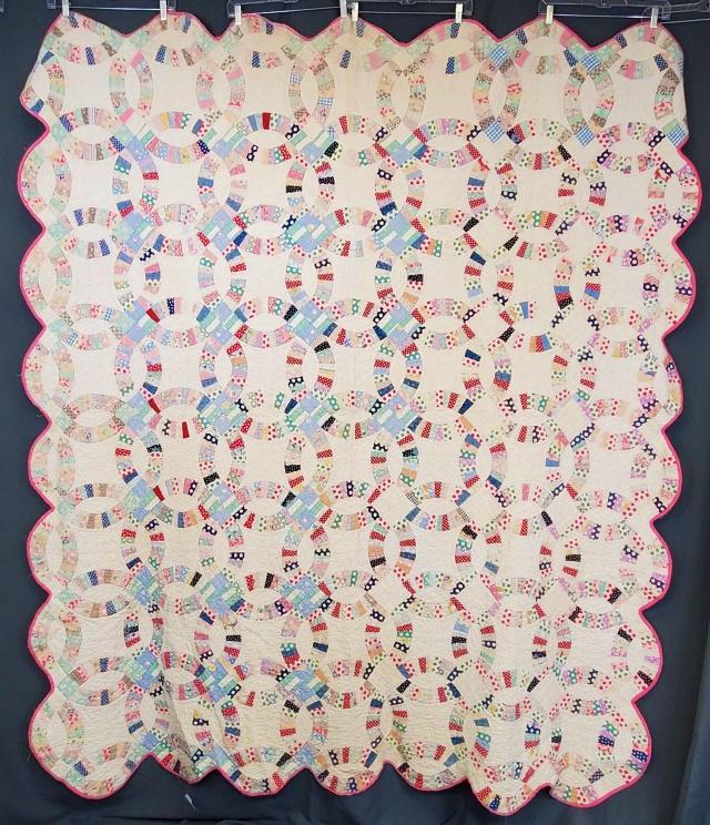 Vintage Double Wedding Ring Quilt (1 of 10)