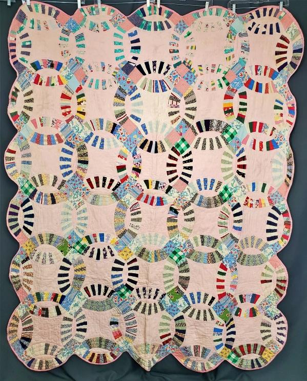 Vintage Double Wedding Ring Quilt (1 of 8)