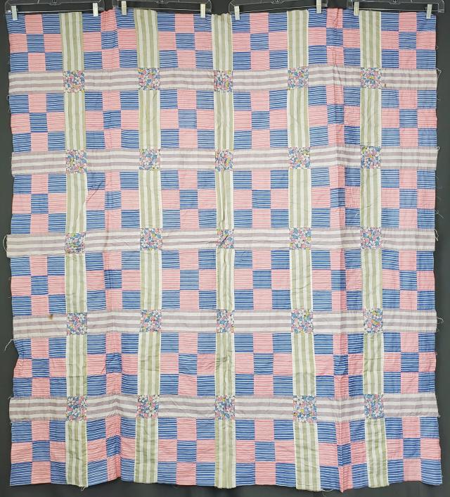 Vintage 1930s Nine Patch Quilt Top (1 of 6)