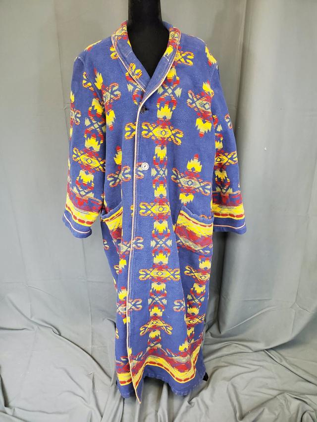 Vintage Indian Tribal Camp Blanket Style Coat (1 of 8)
