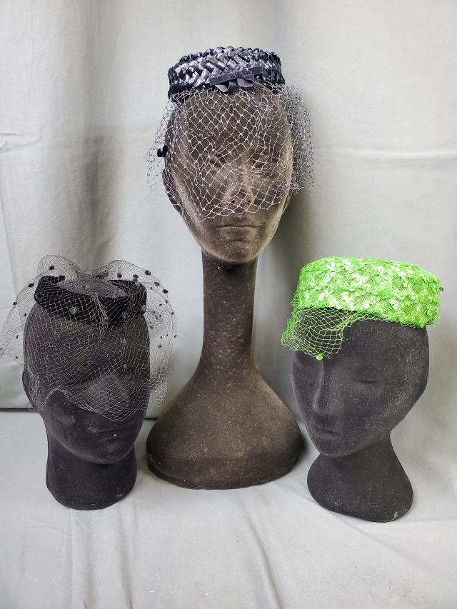 3 Vintage Ladies Hats with Veils (1 of 16)