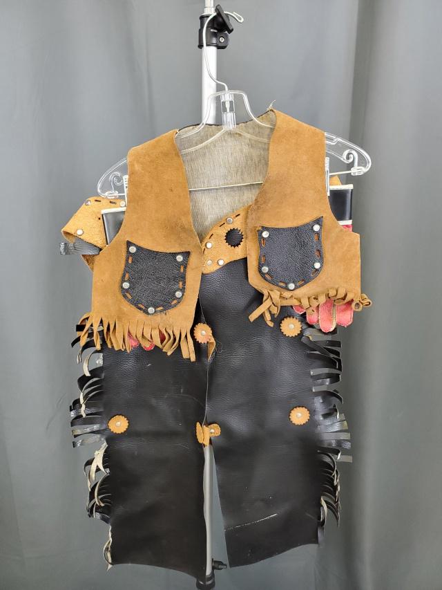 Vintage Child's Cowboy Costume (1 of 11)