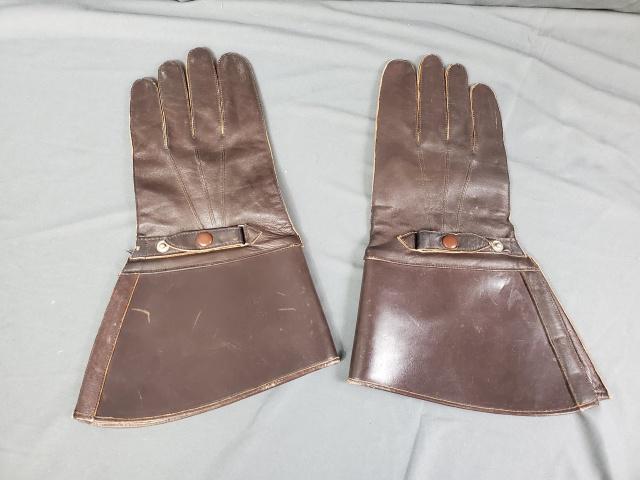 Antique Leather Gauntlet Aviator Gloves (1 of 9)