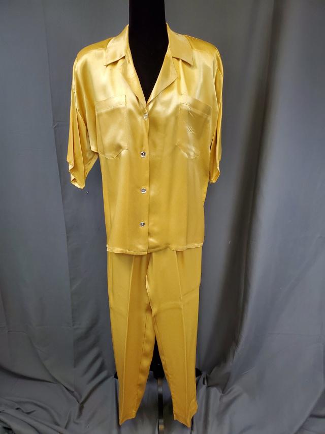 Vintage Gold Loungewear Set by Prive (1 of 6)