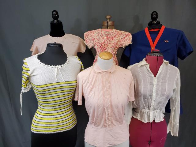 Vintage Girls Clothing Group - Blouses, Dresses (1 of 12)