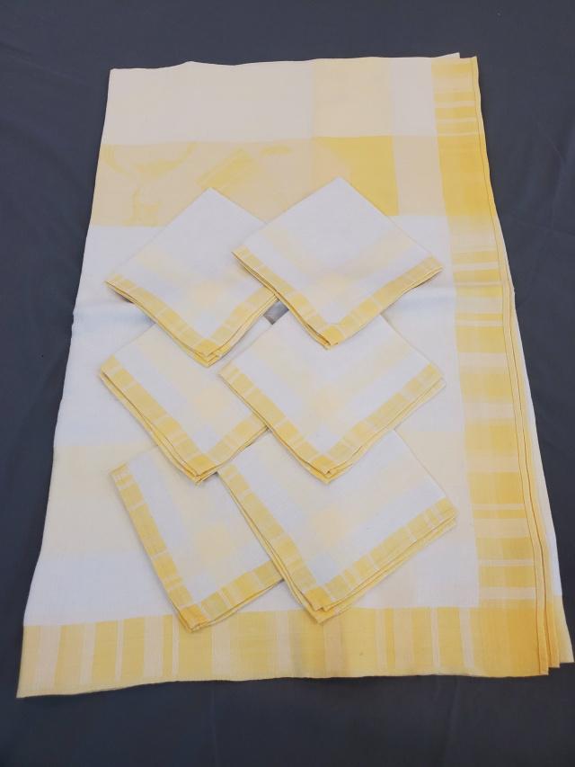 Vintage Linen Damask Tablecloth with 6 Napkins: Vintage Linen Damask Tablecloth with 6 Napkins white with yellow stripe. Measures 53x69 inches. All in very good condition, I see one small spot on the tablecloth. We do our best to describe all items