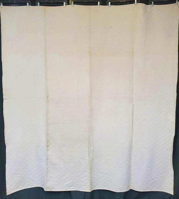 Vintage MatelassÃ© Bedspread with Stars (1 of 14)