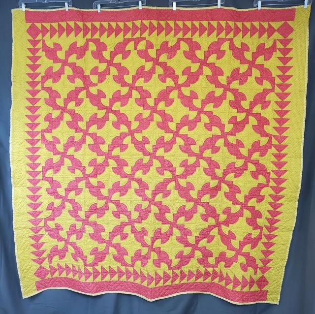 Antique c1900 Drunkard's Path Quilt (1 of 8)