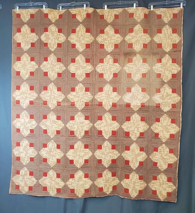 Antique 1890s Log Cabin Quilt: Antique c1890s Log Cabin quilt, could be earlier, measuring 70 x 77 inches. Comprised of 156 log cabin blocks measuring approximately 6 x 6 inches, set straight in a sunshine and shadows arrangement, 