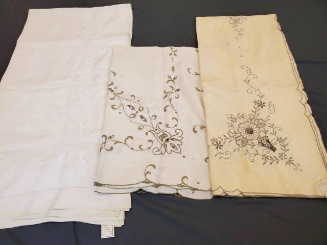 3 Vintage Table Cloths with Embroidery and more (1 of 17)
