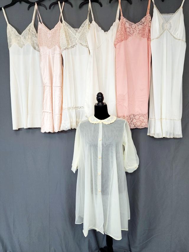 6 Vintage Short Negligees and Robe: 6 Vintage Short Negligees and one robe, none are silk, mostly nylon. Most are marked size 32 to 36. Designers such as: Seaemprufe, Van Realte, Saks Fifth Avenue, Gaymode, and Carters. In good conditio