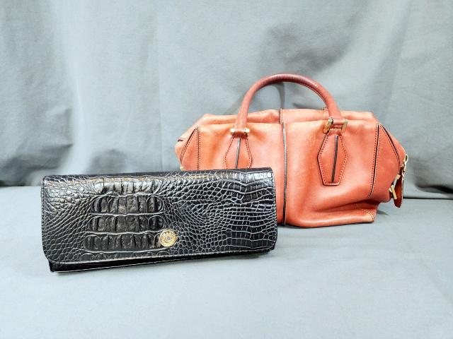 Mizrahi and Tod's Ladies Purses: This group includes 2 purses. A black crocodile Isaac Mizrahi clutch purse 10x4.5x2 inches, in very good condition. And a soft brown leather handbag by TOD's, made in Italy, in fair condition with scu