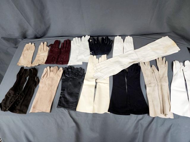 Group of 13 Vintage Leather Ladies Gloves (1 of 18)