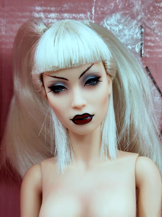 Superdoll Sybarites Doll - 2016 - Monarch (1 of 9)
