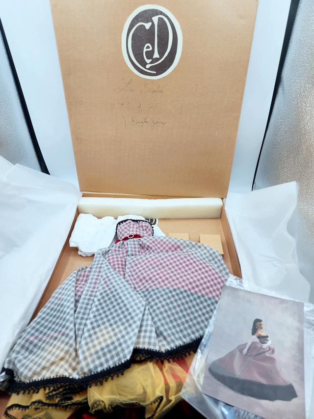 CeD Dress - LA Scala: CeD Dress - LA Scala #DLD006 New in the Box, appears to be complete. Limited edition #77 of 300. Comes in original box and shipper. We do our best to describe all items in detail and provide pictures.