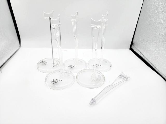 Group of 5 Madame Alexander Alex Doll Stands (1 of 2)