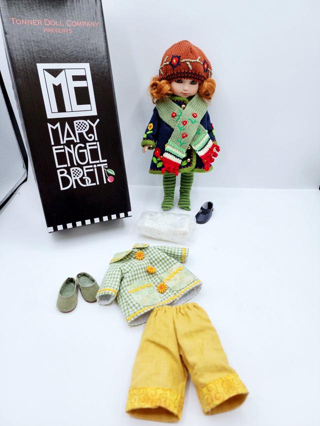 Mary Engelbreit Caroling Girl Sophie Special Edition (1 of 7)