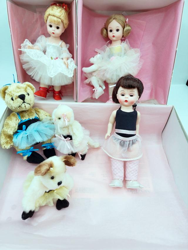 3 Madame Alexander Ballet Dolls (1 of 9)