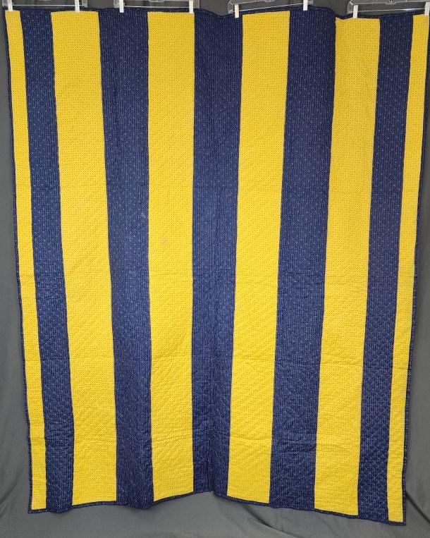 Vintage c1930s Mennonite Bars Quilt (1 of 10)