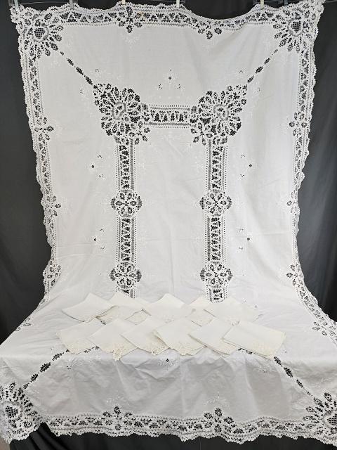 Vintage Tablecloth & Napkins with Rickrack (1 of 9)