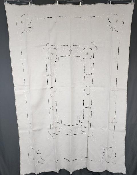 Vintage Linen Tablecloth - Cutwork, Embroidery (1 of 9)