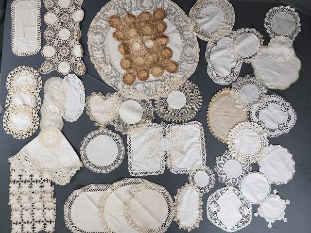 41 Vintage Lace Edge Doilies: 41 vintage lace edge doilies with cotton or linen centers and several types of lace edges including crochet, machine, Battenberg, bobbin, filet, and more. Condition is good to very good with some stor
