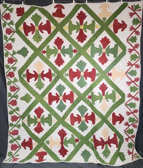 Antique c1860 Unique Red & Green Applique Quilt (1 of 10)