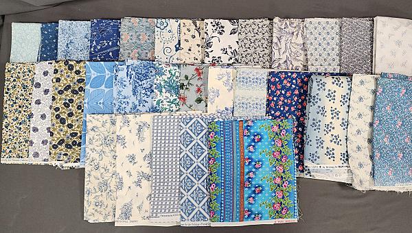 10 lbs Quilt Fabric 1990-2010 - Assorted Blue Prints (1 of 14)