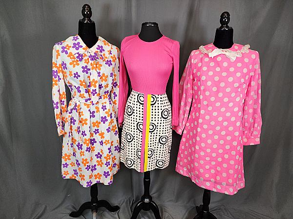 3 Bright Retro Dresses (1 of 15)