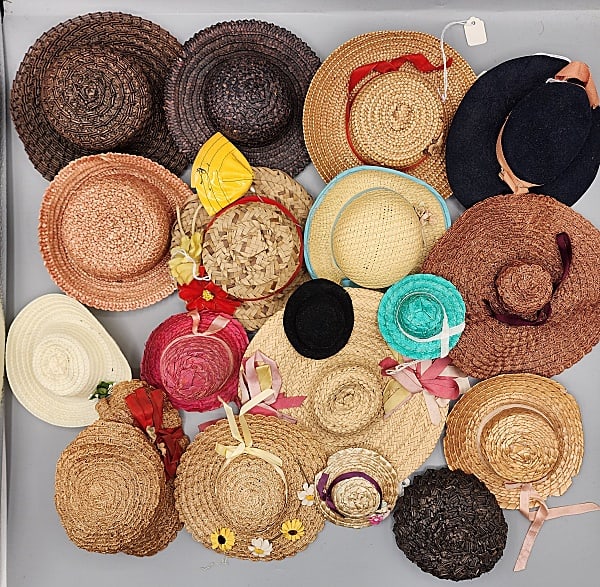 19 Vintage Doll Hats - Straw and more (1 of 10)