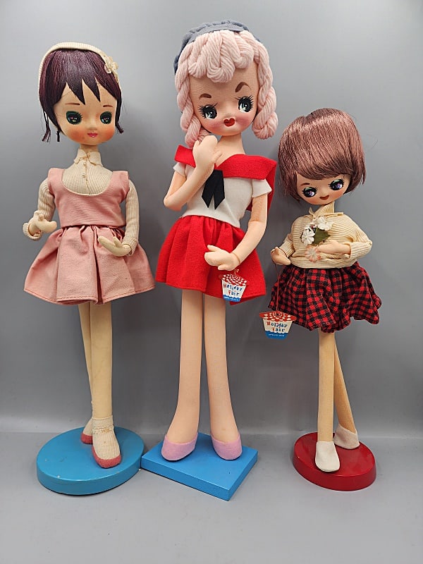 3 Bradley Big Eye Poseable Dolls - Holiday Fair (1 of 14)