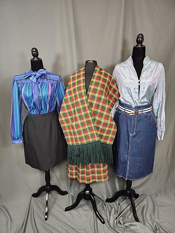 3 Vintage Ladies Ensembles with Skirts (1 of 16)