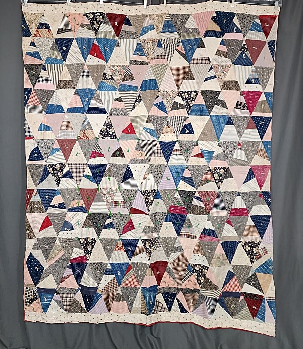 Antique 1925 2 Sided Patchwork Comfort Quilt (1 of 12)