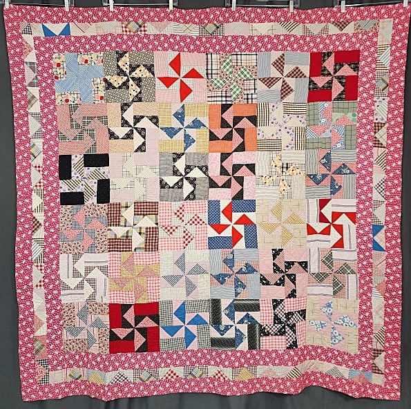 Vintage c1950 Pinwheel Quilt (1 of 8)