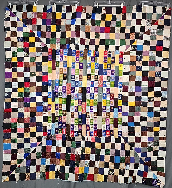 Antique c1900 Embroidered Silk Quilt Top with Cigarette Silks (1 of 16)