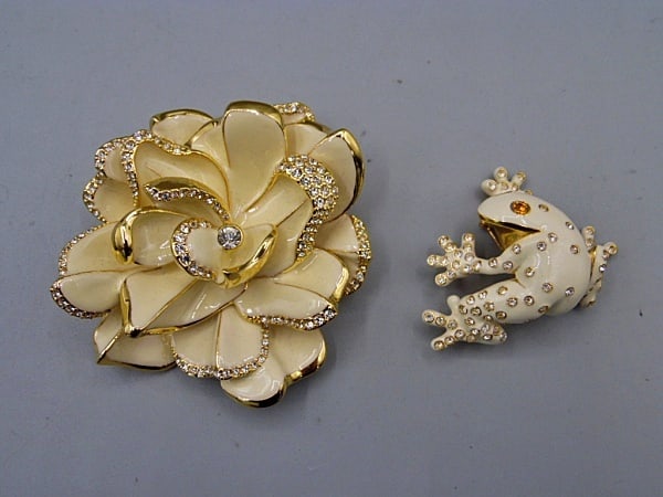 Group of 2 Joan Rivers Brooches (1 of 8)