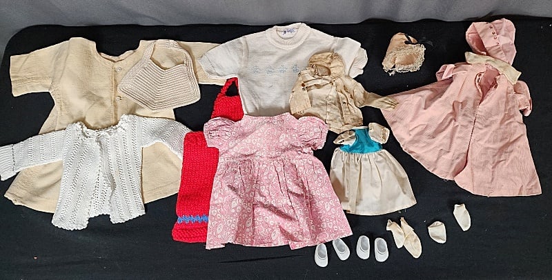 Group of Vintage Doll Clothes (1 of 16)