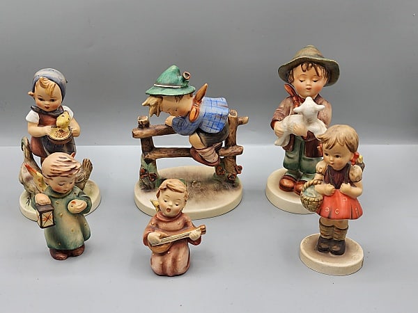 Group of 6 Vintage Hummels (1 of 15)