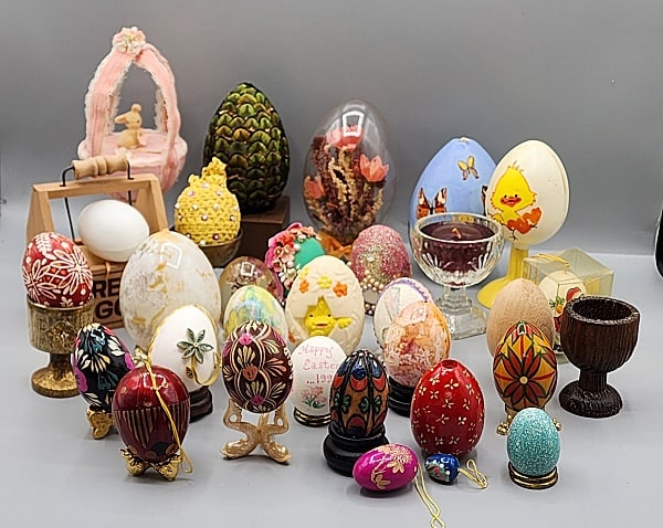 Large Group of Misc Decorative Eggs and Stands (1 of 16)