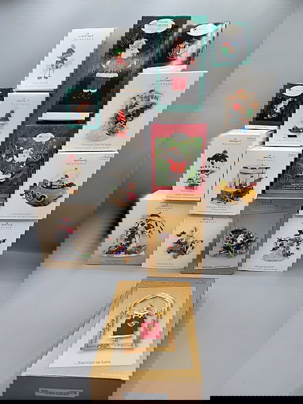 15 Hallmark Keepsake Ornaments in Boxes (1 of 15)