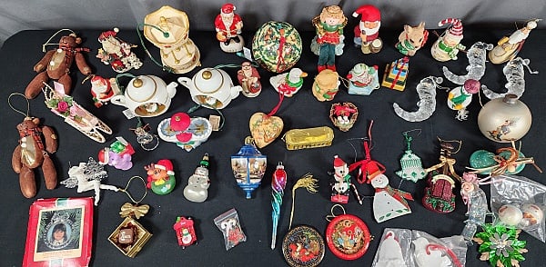 Group 1 of Misc Christmas Ornaments And Figurines (1 of 19)