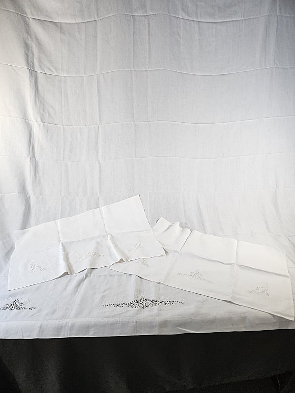 Vintage White Linen Sheet with Pillow Cases (1 of 7)