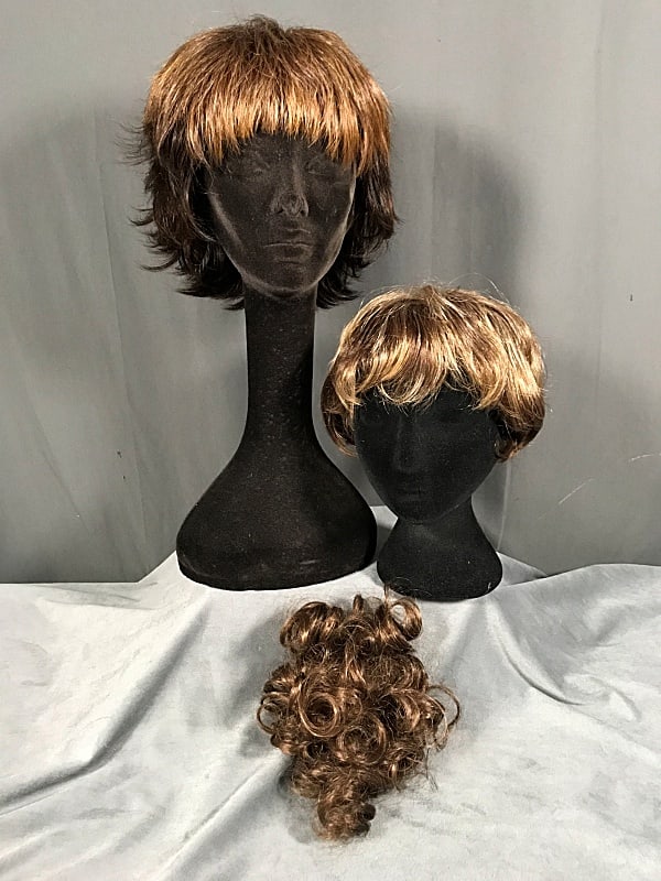 Group of 3 Ladies Hair Pieces and Wig Liners (1 of 12)