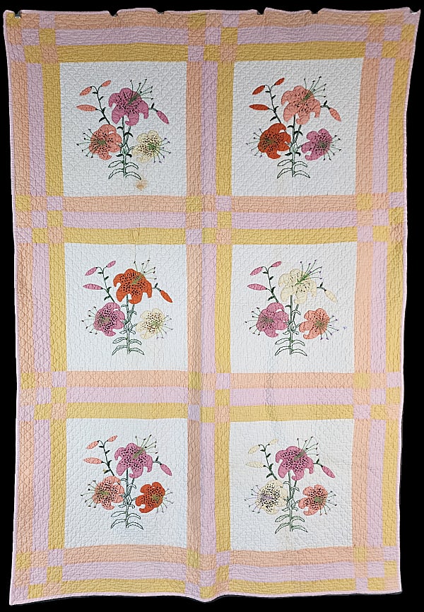 Vintage C1940s Tiger Lily Quilt (1 of 12)