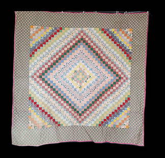 Vintage c1940 Trip Around the World Quilt: Vintage c1940 Trip Around the World Quilt Measuring 71x 69". The field is comprised of 1.5" squares, with fabric placement creating the Trip Around the World pattern. There is a 7.5" pink and green pr