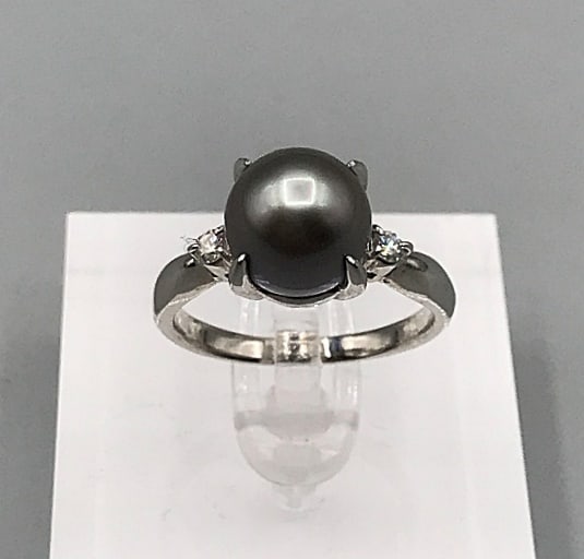 Grey Tahitian Pearl and Sterling Ring (1 of 7)