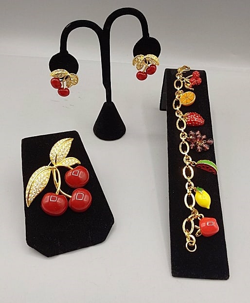 Group of Joan Rivers Fruit Jewelry- Cherries and More (1 of 10)