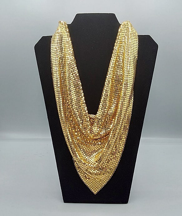 Vintage c1970 Gold Tone Mesh Bandana-Whiting and Davis: Vintage c1970 Gold Tone Metal Mesh Bandana-Whiting and Davis. This beautiful fluid metal mesh bandana by Whiting and Davis will have you feeling like a disco queen! It features a heavy gold tone metal