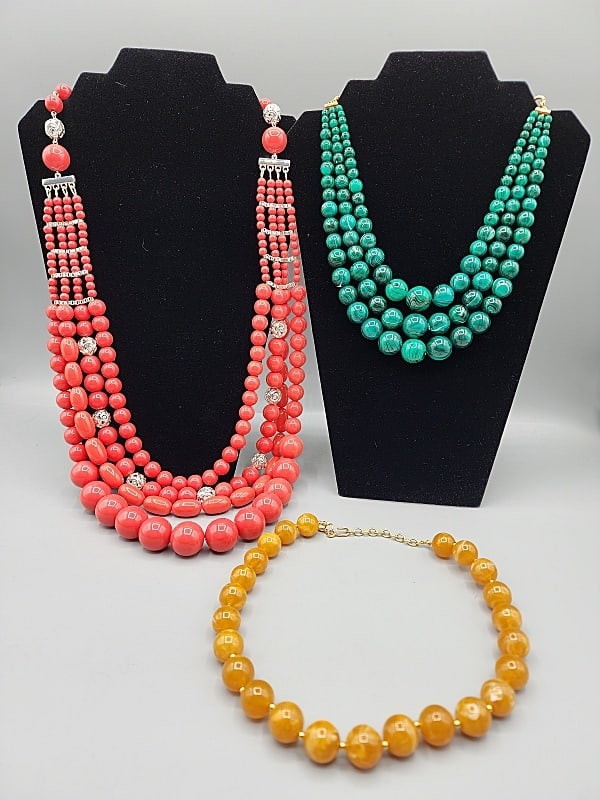 3 Plastic Bead Necklaces-Joan Rivers and More (1 of 14)